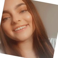 Chloe perry