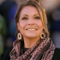 Sandra Topee