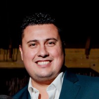 Alberto González Aguila