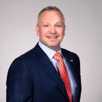 Kevin D Hollis