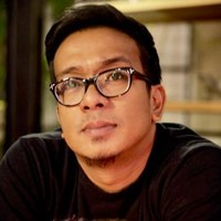 Henry Josef Hutahayan, Sh