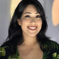 Adriana Flores