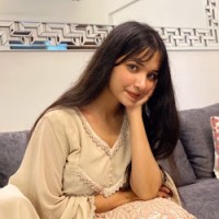 Simone Khan