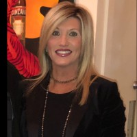 Dee Hand