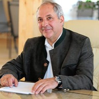 Wolfgang Neumann