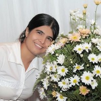 Eliane Paredes de Oliveira