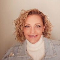 Elizabeth King