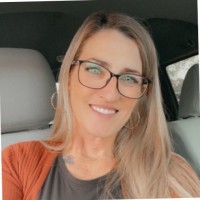 Laura Flores