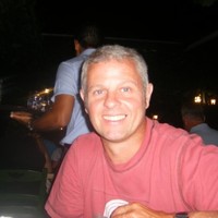 Simon Holmes