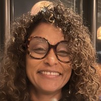 Frédérique Ayé
