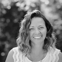 Jacquelyn Zaun, Fache