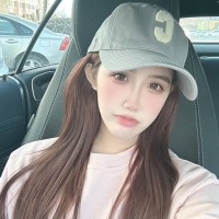 黄莉娜