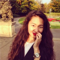 Alina Li