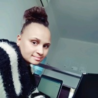 Tesslyn Damoense