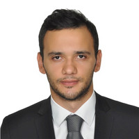 Semih Akgün