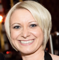 Kerstin Flake