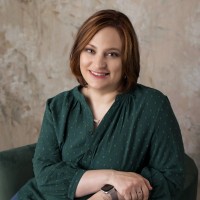 Sarah Oelschig, MA, ACC
