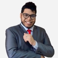 Marcos E. J.