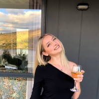 Lani Eve
