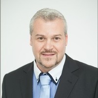 Zoltán Dr. Huszár