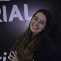 Julia Oliveira