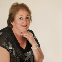 Evelyn Ezzy