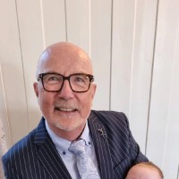 Yngve L Bjørklund
