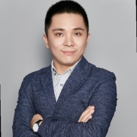 李华龙