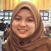 Putri Nurliana Binti Roslee