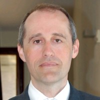 Roberto Urquijo