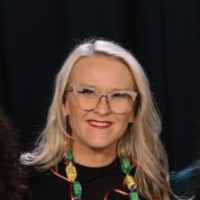 Kim Hogan