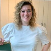 Laura Van Den Velden