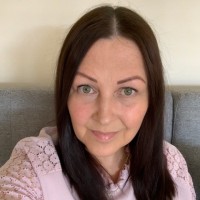 Clare Dell