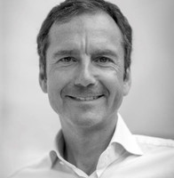 Dr. Frank Niederländer