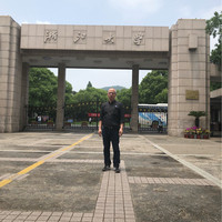 杨伟光