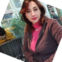 Nura Naderi
