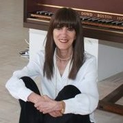 Leslie Pearl