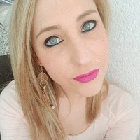 Ana F.