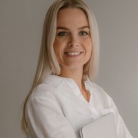 Phoebe Foster