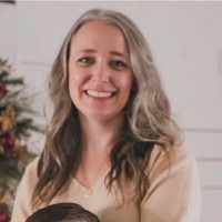 Lindsey Artzer