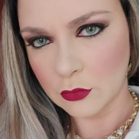 Luciane B. Bruno