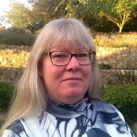 Nina K. Mølholt