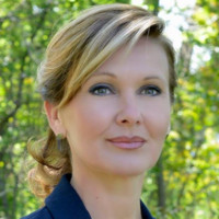 Stéphanie Parry