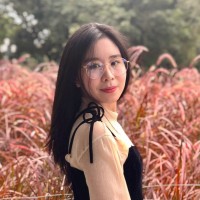 Mia Pham