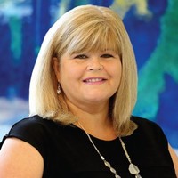 Lynn Carlton