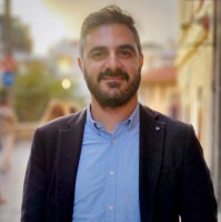 İlker Özbek