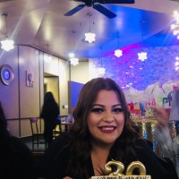 Zelene Flores