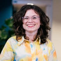 Iris Broedelet, Phd