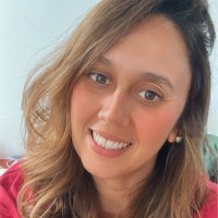 Paula Neves