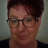 Iris Heß